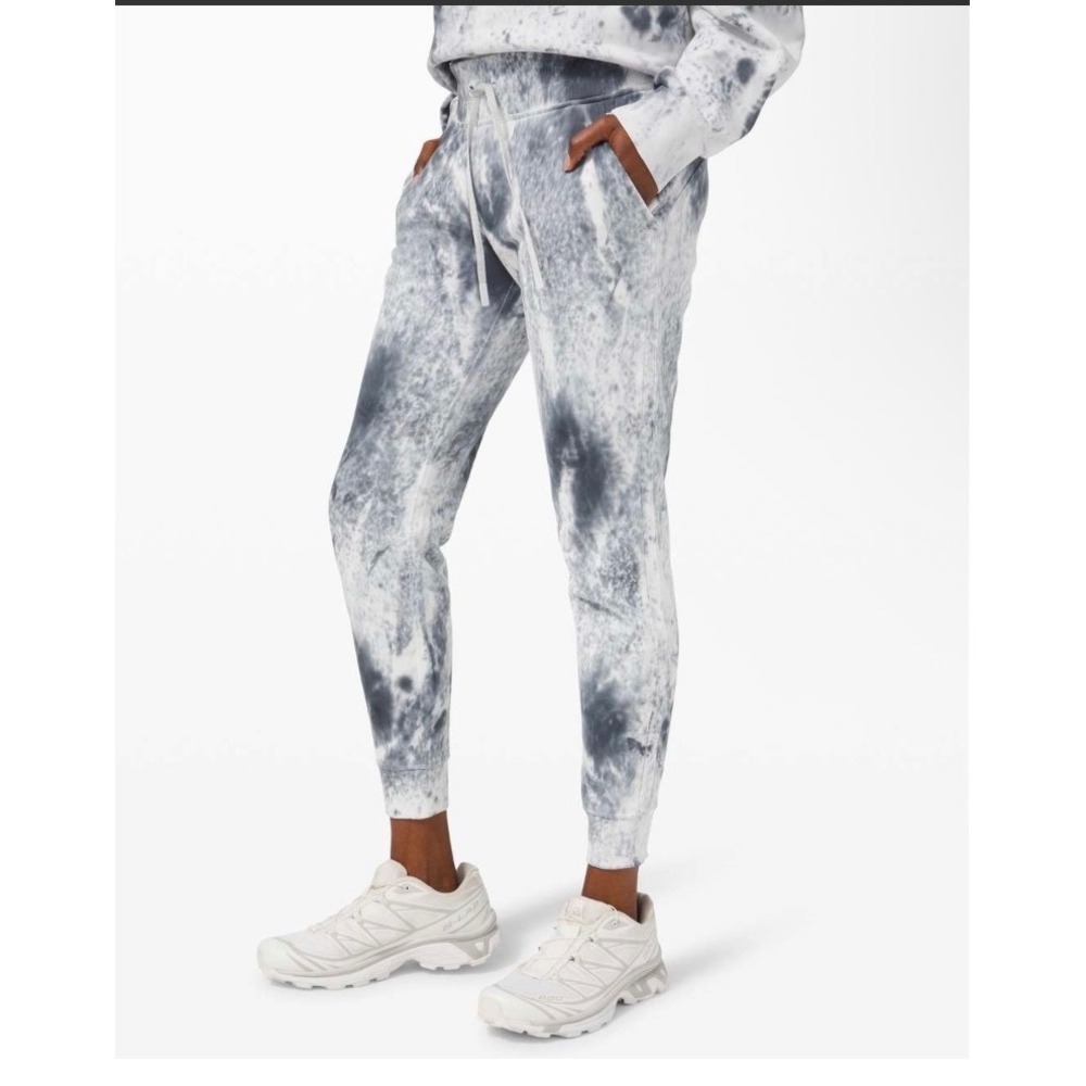 Lululemon Warm Down Jogger 28 Marble Dye Classic Navy Blue White Size 2